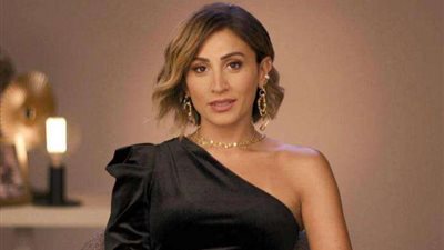 خالد الحلفاوي: شوفت دينا الشربيني لـ كامل العدد من السيناريو