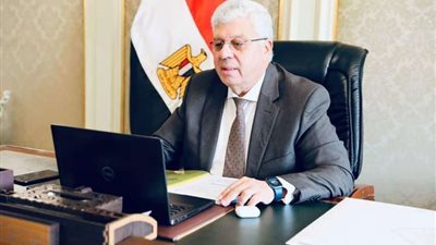 أيمن عاشور: البحث العلمي له دور هام في تنمية الاقتصاد المصري