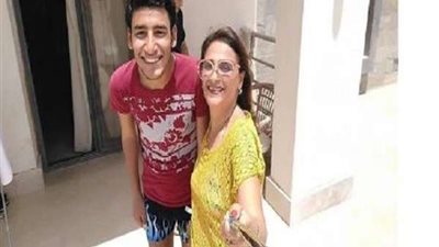 وفاة نجل فنان شهير في حادث سيارة (تفاصيل)