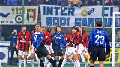 تاريخ مواجهات ميلان وإنتر ميلان قبل نصف نهائي دوري أبطال أوروبا