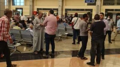 التضامن توزع 500 وجبة غذائيّة على العائدين من السودان بميناء سفاجا