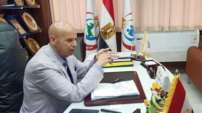 وكيل صحة الشرقية يتابع إجراء المسح الميداني لتطعيم الوافدين بالقنايات