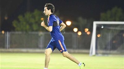 أيمن حفنى ينتظم فى تدريب الزمالك وباتشيكو يُحدد برنامج التأهيل