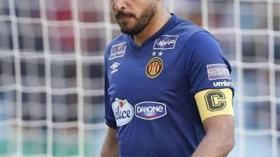 بن شريفية يغيب عن مواجهة الأهلي ذهابًا وإيابًا