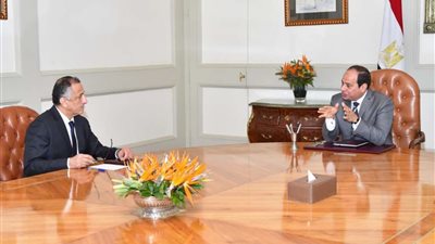 الرئيس يوجه بتحسين المؤشرات الاقتصادية والحفاظ على الاستقرار النقدي والمصرفي