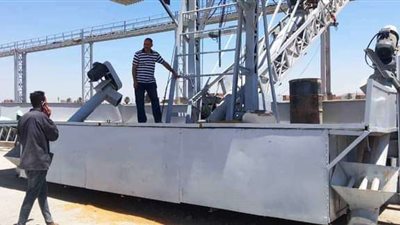 محافظ سوهاج يتابع معدلات توريد القمح للشون والصوامع