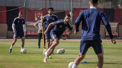 استعداداً لمواجهة الترجي .. كولر يتحدث عن الجوانب الفنية مع اللاعبين