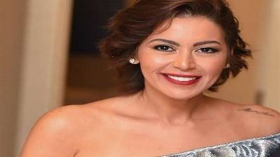 لقاء الخميسى تحيي أولى حفلاتها الغنائية على مسرح ساقية الصاوي