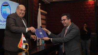 رئيس الحزب وأمين التنظيم يشهدان فعاليات ختام الملتقى التدريبي لتعزيز قدرات قيادات مستقبل وطن