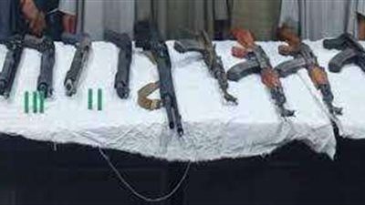 ضبط 18 قطعة سلاح بحوزة عنصر إجرامي بسوهاج