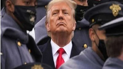 مستشار البيت الأبيض السابق: ترامب سيعود بفوز ساحق