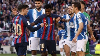 برشلونة يواجه إسبانيول بديربي كتالونيا في مباراة الفوز يعني التتويج