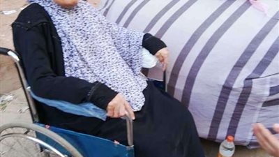إخلاء سبيل المتهمين بترك والدتهم في الشارع ببنها