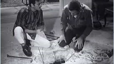 لصوص لكن ظرفاء.. سرقة محل مشغولات ذهبية بعد كسر سقف المحل بالدقهلية