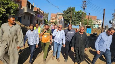 رئيس مياه المنوفية يتفقد مشروع الصرف الصحي بمركز تلا
