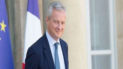 الحكومة الفرنسية تحذر من فتح المطاعم.. لهذا السبب