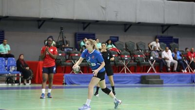 «سيدات يد الأهلي» تفوز على النواصر المغربي ببطولة كأس الكؤوس