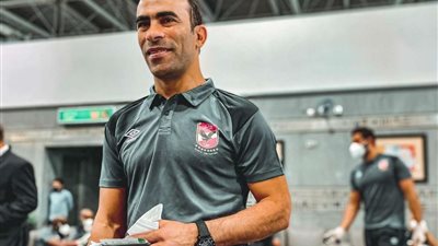 عبد الحفيظ يجتمع مع طبيب الأهلي