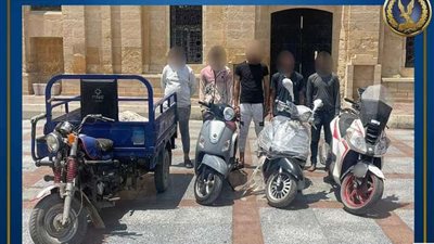 الداخلية تضبط عصابة تخصصت في سرقة الدراجات النارية بالقاهرة