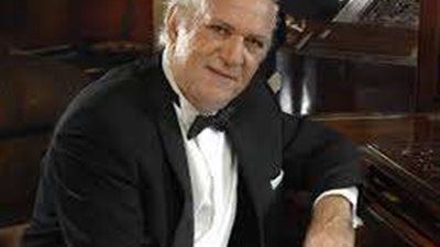 بحضور 3200 شخص ..عمر خيرت يتصدر التريند بحفله