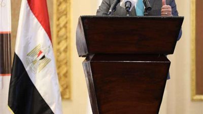 وزير الصحة: ندرس وضع مقابل مادي يلائم الجهد المبذول من الفرق الطبية