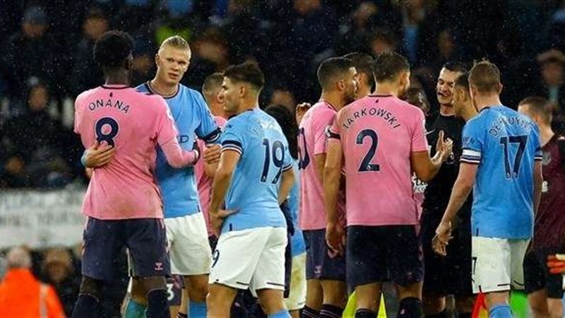 مانشستر سيتي وإيفرتون