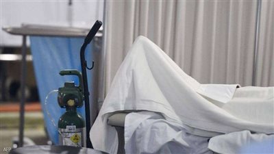 حادثة غريبة.. خدمات دفن الموتى ينسوا جثة رجل أكثر من شهرين على سريره