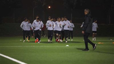 تعديل البرنامج الغذائي للاعبي الأهلي استعدادًا لمواجهة الدحيل