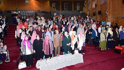 جامعة سوهاج تنظم احتفالية لتكريم الأمهات المثاليات