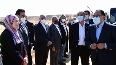 رئيس الوزراء يتفقد حي جاردن سيتي بالعاصمة الإدارية الجديدة