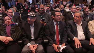 الكاتب الصحفي محمد العزبي:  ستظل مهنة الصحافة قوية في وجود مجلس نقابة قوي