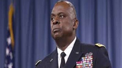 وزير الدفاع الأمريكي يأمر جميع العسكريين بوقف العمليات ومراجعة التعامل مع التطرف