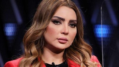 فنانة شهيرة تتحدث لأول مرة عن إصابتها بمرض نادر