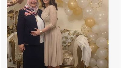 سارة درزاوي تحتفل بعيد ميلاد والدتها.. شاهد