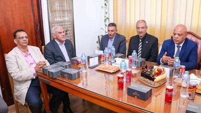 ميناء دمياط يكرم رئيس الإدارة المركزية للخدمات البحرية