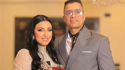 صدعتوا دماغنا| إعلامي يشن هجومًا على حسن شاكوش و زوجته