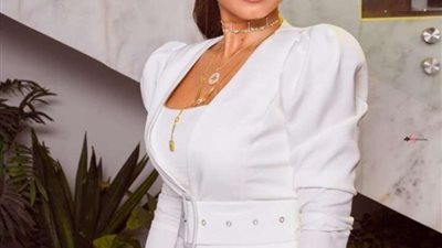 روجينا تشارك جمهورها صورة من كواليس مسلسل 