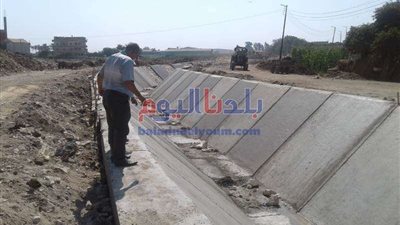 محافظ المنوفية يتابع أعمال المشروع القومي لتبطين وتأهيل الترع