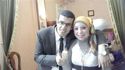 أشم رائحتها في أرجاء المنزل.. قصة طبيب توفت زوجته بكورونا