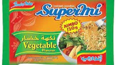 هل يسبب الإندومي الوفاة ؟.. أستاذ جهاز هضمي يكشف مفاجأة