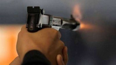 عامل يتعدى على آخر بفرد خرطوش والسبب خلافات مالية