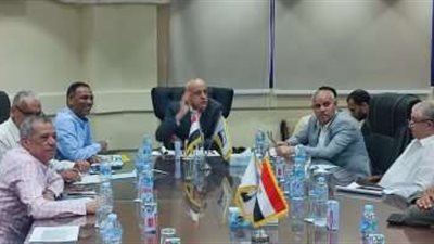 الإسكان تتابع سير العمل بالمرحلة الثانية بسكن الموظفين في العاصمة الجديدة