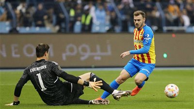 فالنسيا يستضيف ريال مدريد في مباراة البحث عن النجاة من الهبوط