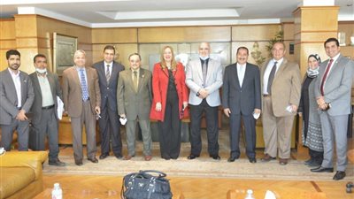 رئيس جامعة الفيوم يستقبل مجلس الأعمال الإفريقي