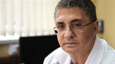 طبيب يكشف علامة غير بديهية لمرض خطير