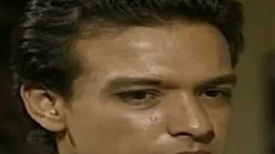 وفاة الفنان عمرو هاشم