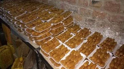 ضبط كمية من الحلويات مجهولة المصدر داخل محل في بورسعيد