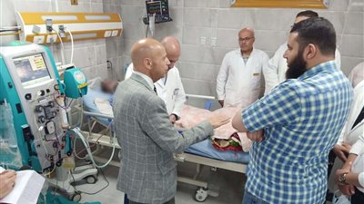 وكيل صحة الشرقية يتابع أول جلسة فصل بلازما الدم بمستشفى الزقازيق العام
