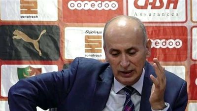 أول تعليق من رئيس مولودية الجزائر عقب وصوله لمطار القاهرة