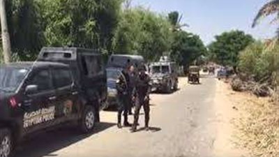 جهود مكثفة لكشف ملابسات العثور على جثة طفل بمقابر منيا القمح